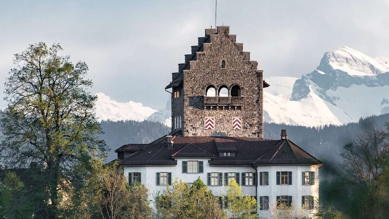 Schloss Schule AG Uster